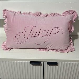 JUICY COUTURE PILLOW
